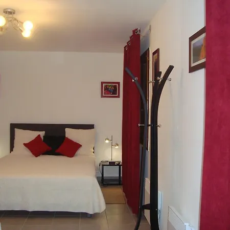 Bed & Breakfast Chambres D'hotes Les Palmiers De La Cite *