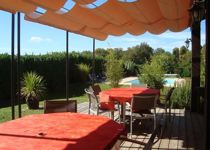 D'hotes Les Palmiers De La Cite קרקסון